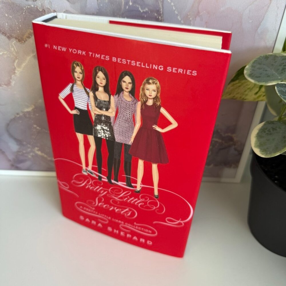 📕  3 for 20 | Pretty Little Secrets | Sara Shepard | Great Condition Hardcover